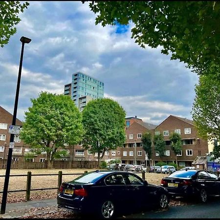 Lovely 2Br Suite In Bow, E3 ロンドン エクステリア 写真